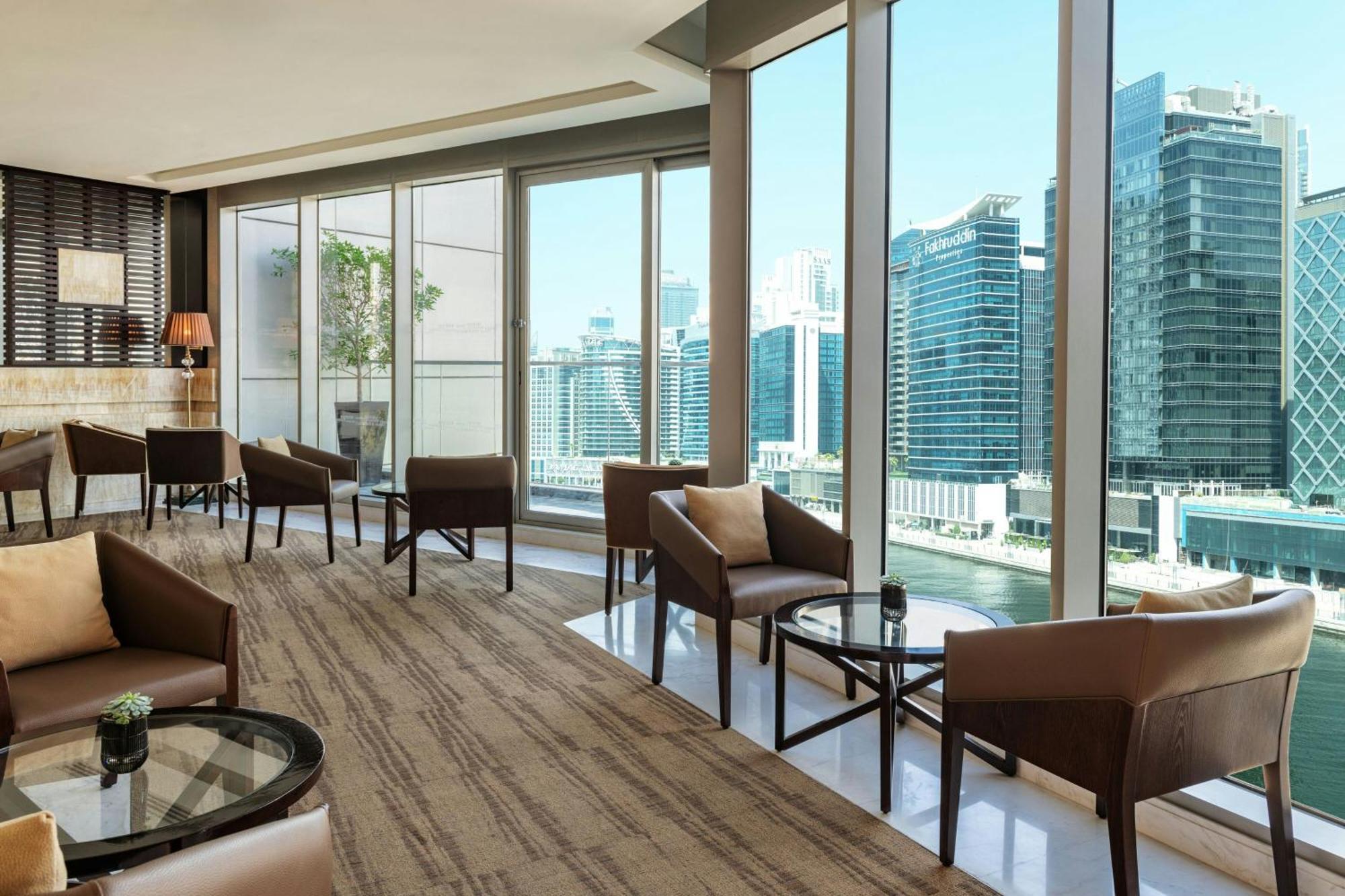 Renaissance Business Bay Hotel, Dubai Luaran gambar Club Lounge