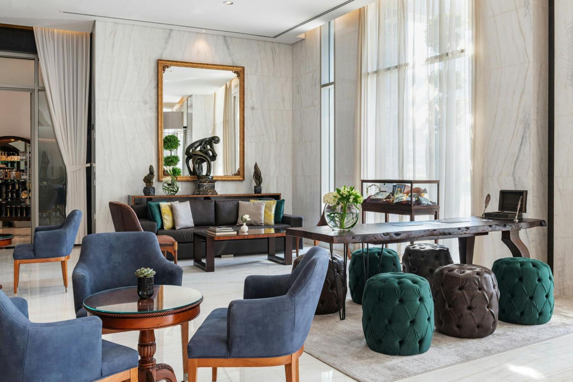 Renaissance Business Bay Hotel, Dubai Luaran gambar The Library