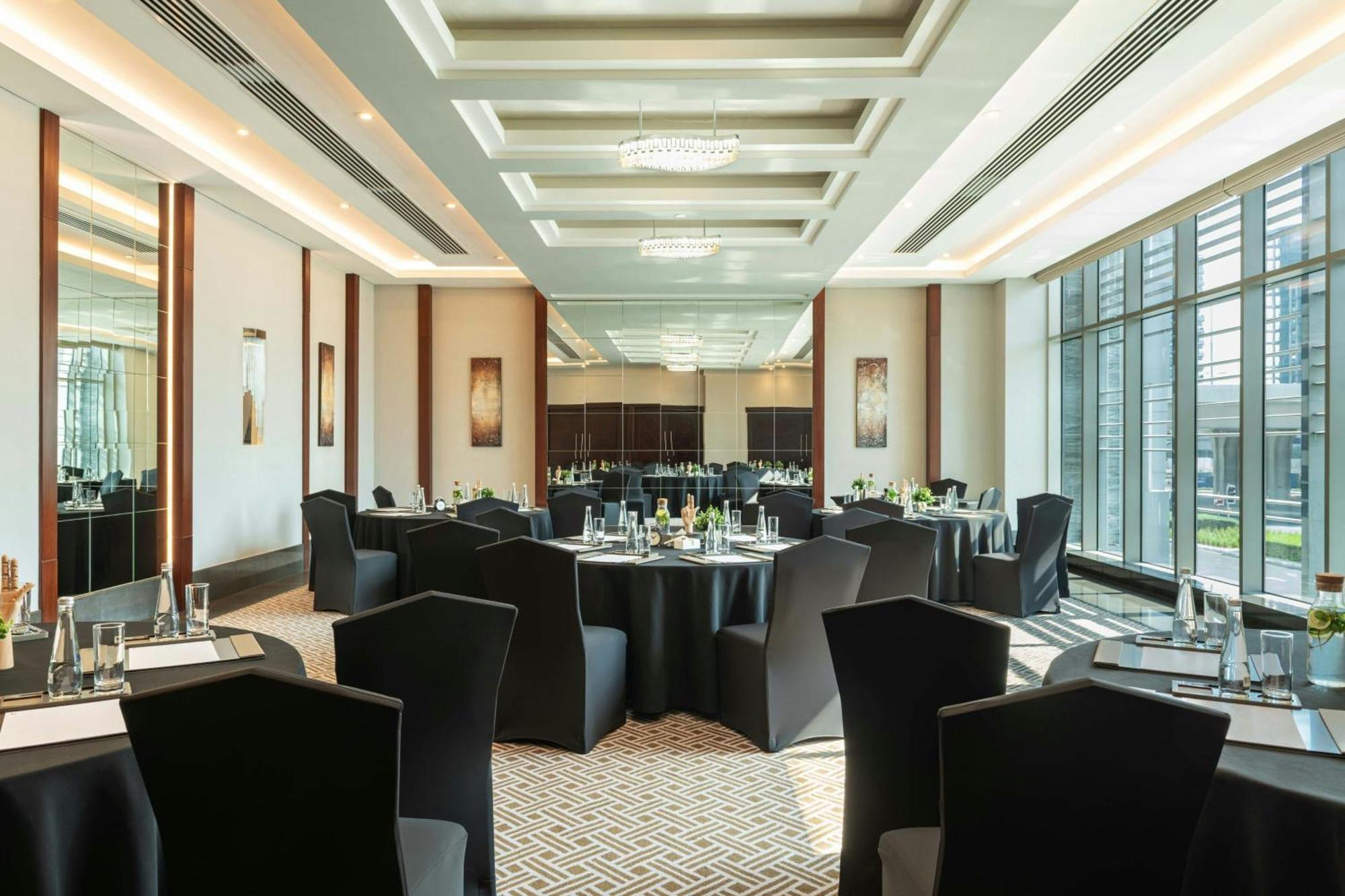 Renaissance Business Bay Hotel, Dubai Luaran gambar The Westin Hyderabad HICC